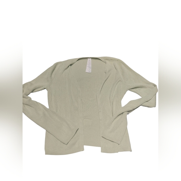 ALO Yoga Women's Cardigan in Soft Green - Picture 1 of 4